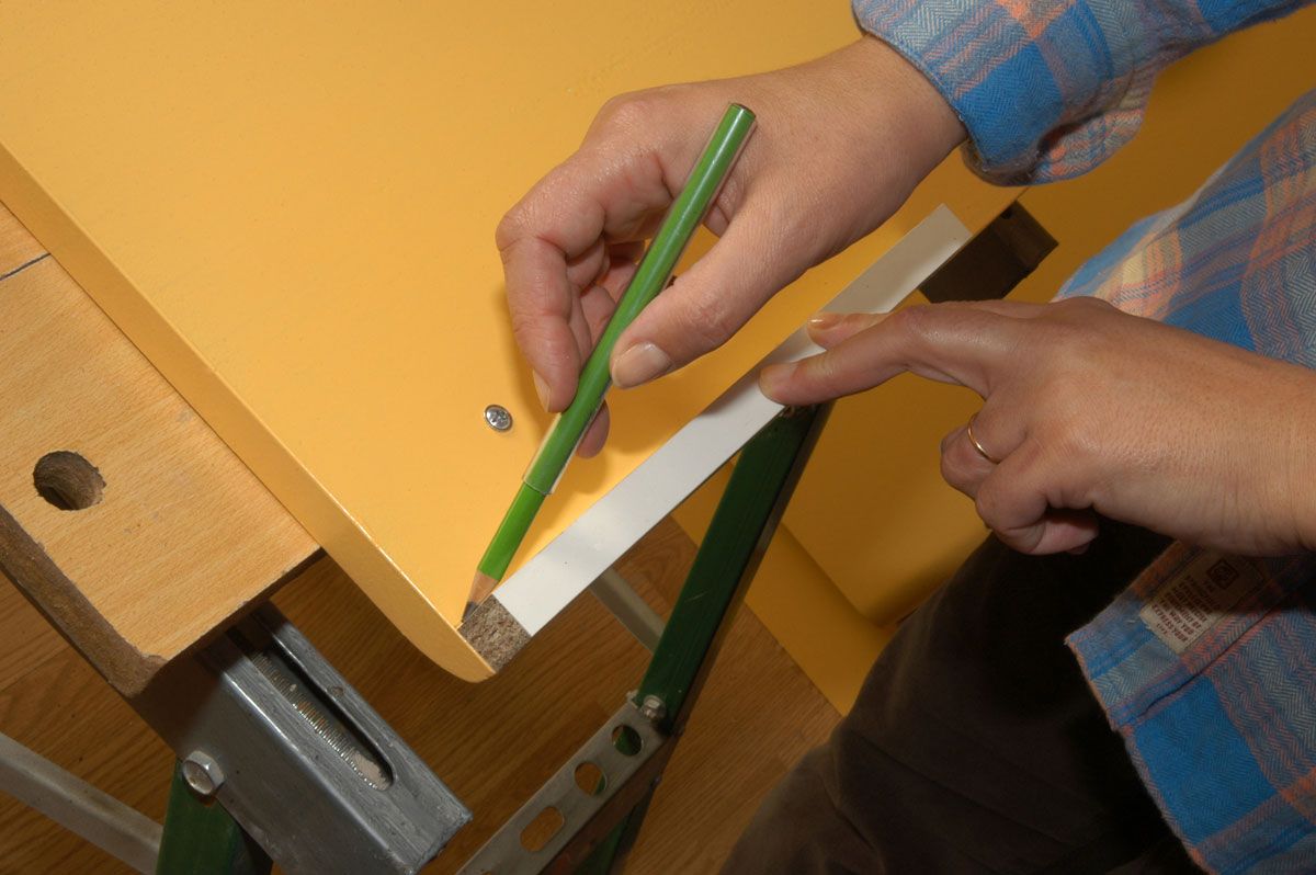 Cerradura para puerta de armario paso 2