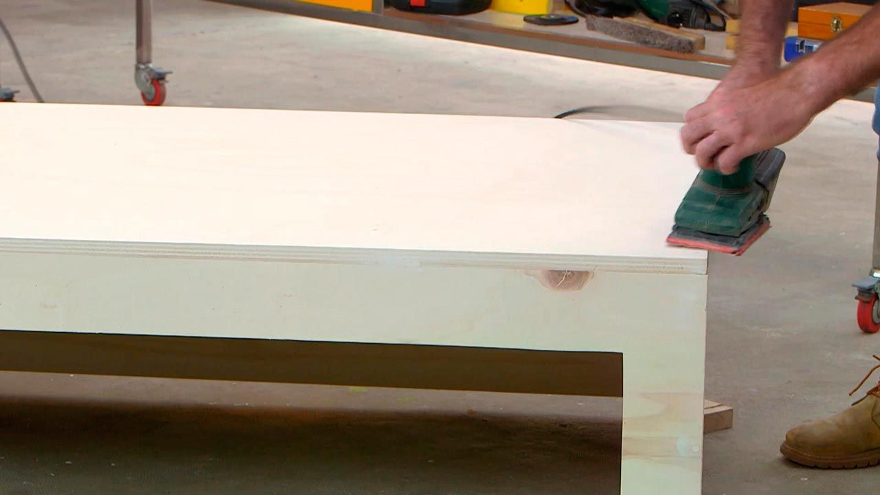 BRIC0953NV18 sofa bajo escalera paso8