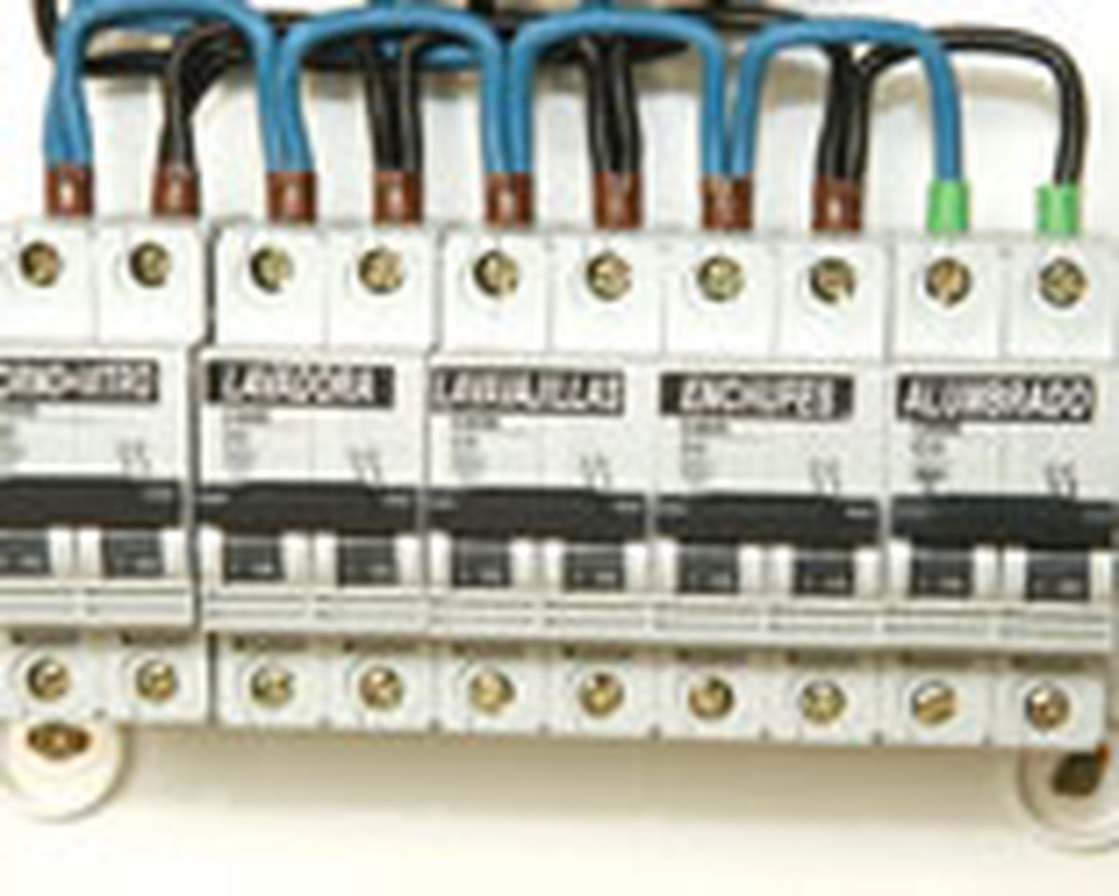 311 magnetotermico p6