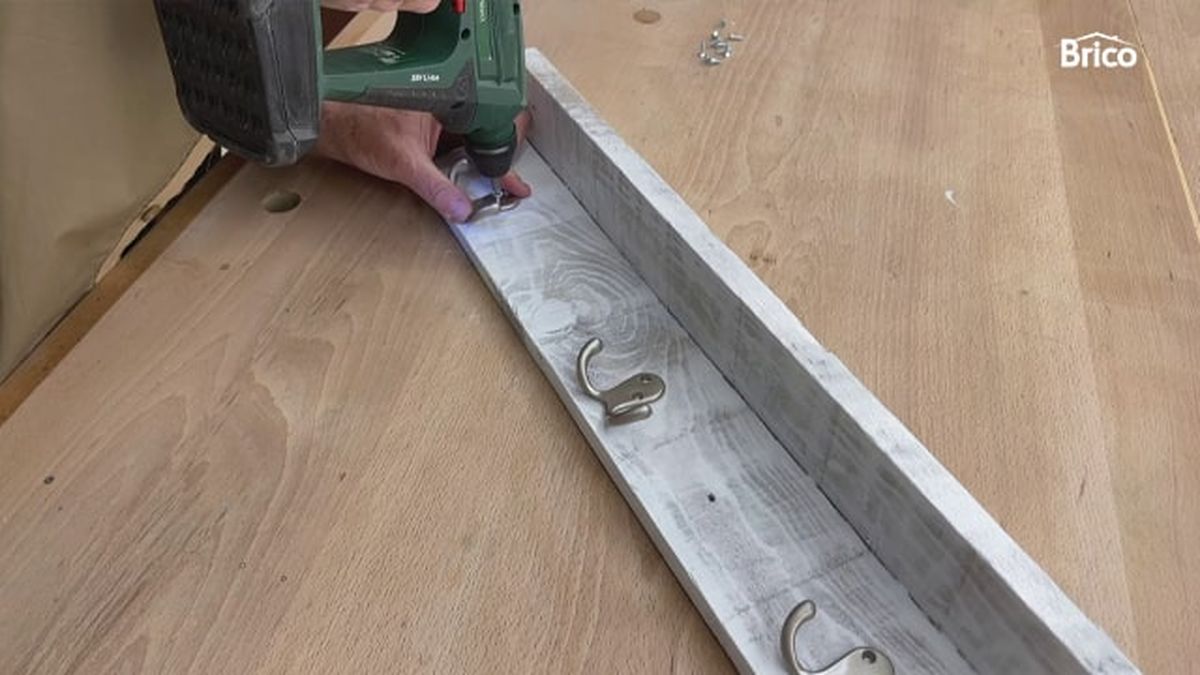 Bricomania 015 como hacer un perchero entrada paso18