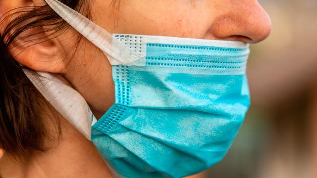 errores frecuentes peligrosos del uso incorrecto de la mascarilla bajo nariz