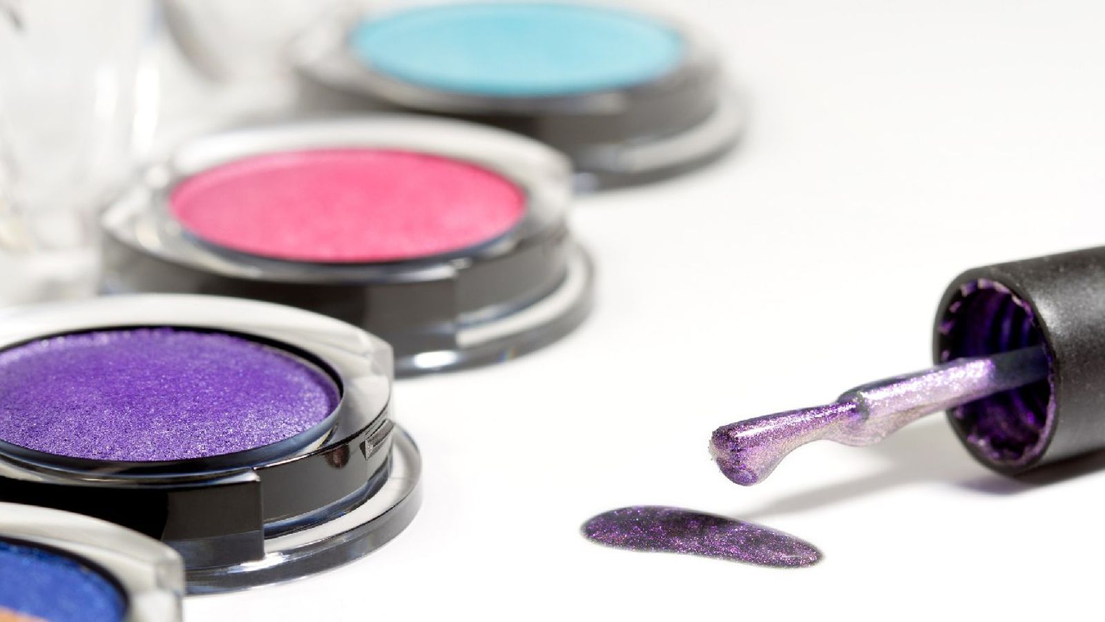 Técnica para modificar el color del esmalte de uñas