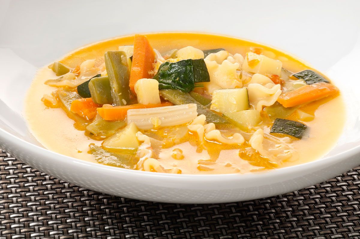 213 (1029) Sopa minestrone a nuestra manera xl