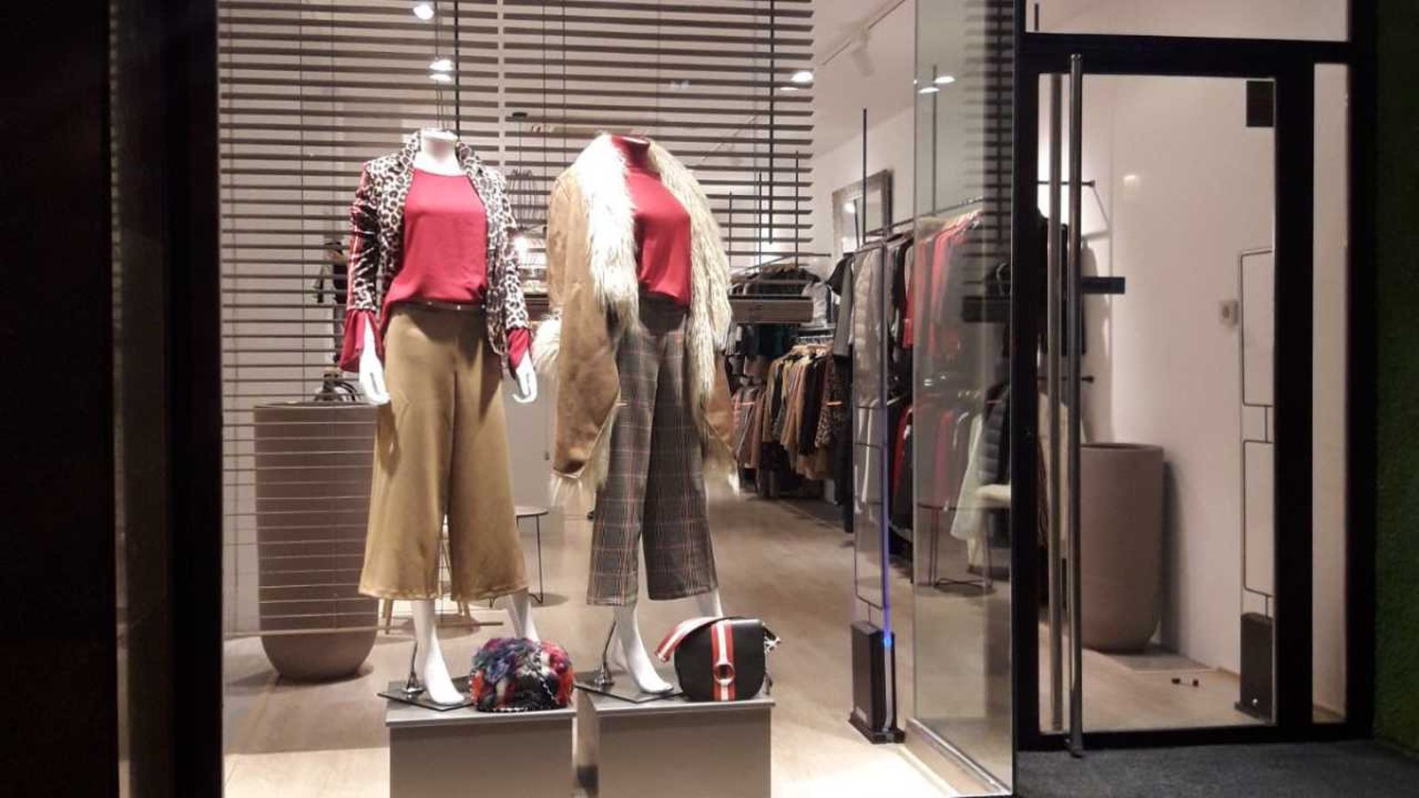 Escaparate de la tienda.