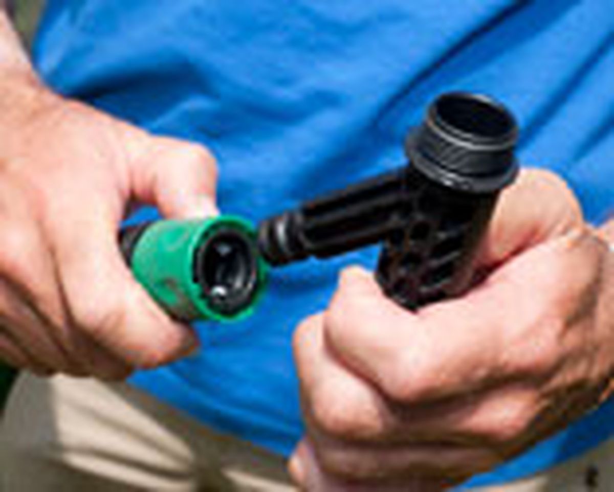 brico 0652 1 instalar ducha para jardin paso 2