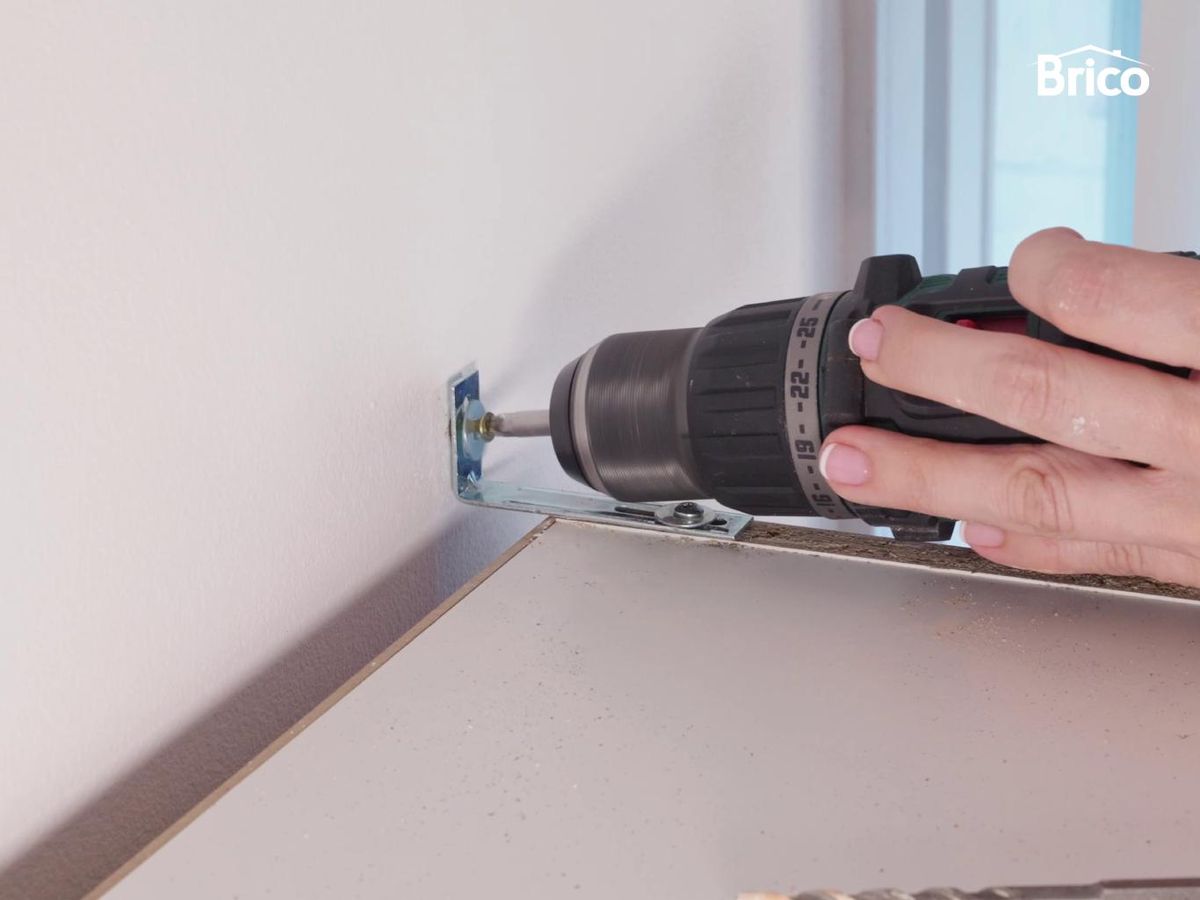 Anclar el mueble a la pared