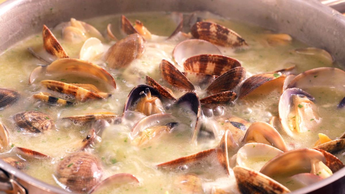 almejas en salsa verde  paso 3