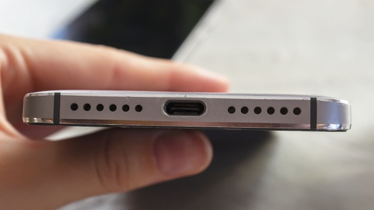 limpiar altavoz iphone truco de apple