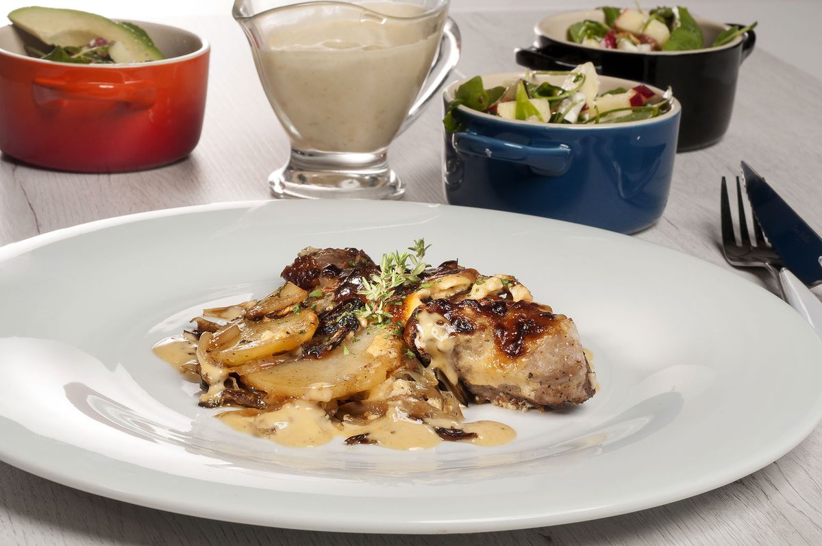 1873 Conejo gratinado con verduras y alioli de tomillo (1057) xl