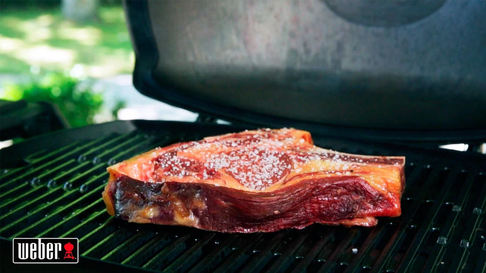 Chuletón en barbacoa