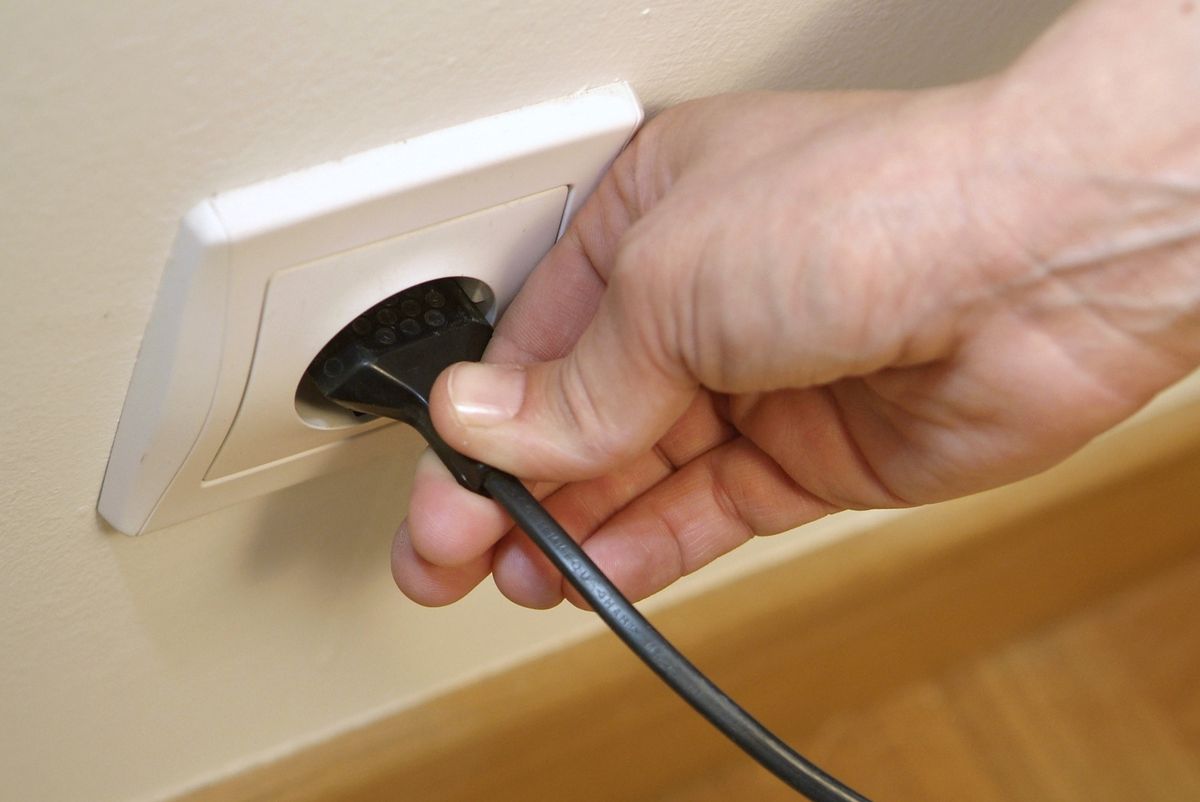 brico 0507 1 arreglo lampara mesita auxiliar paso 1