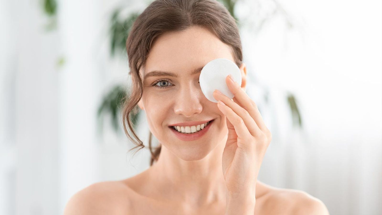 por que es importante desmaquillar ojos cuidados belleza salud