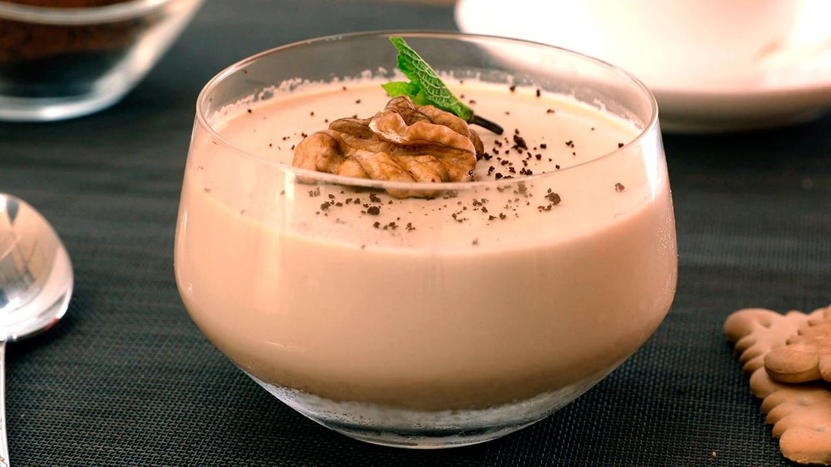 Receta de flan de café con base de galletas trituradas  paso 5