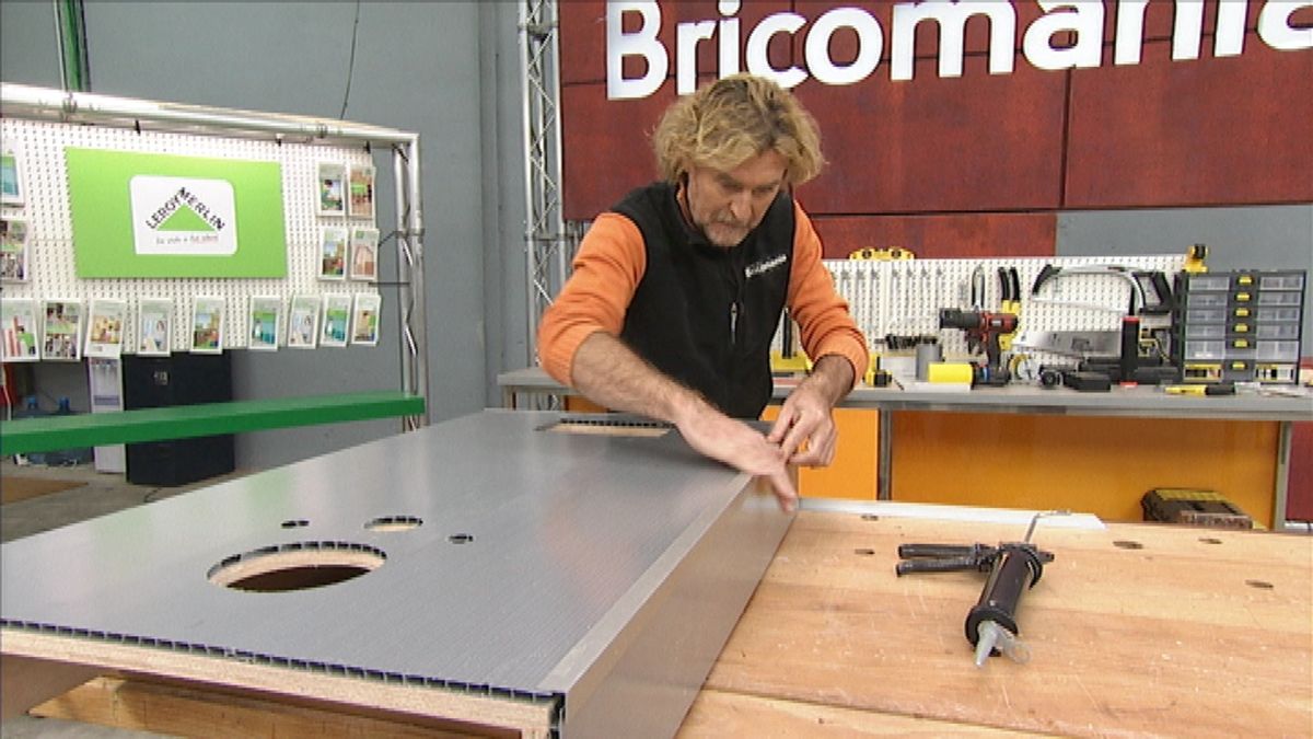 Instalar inodoro suspendido paso 8