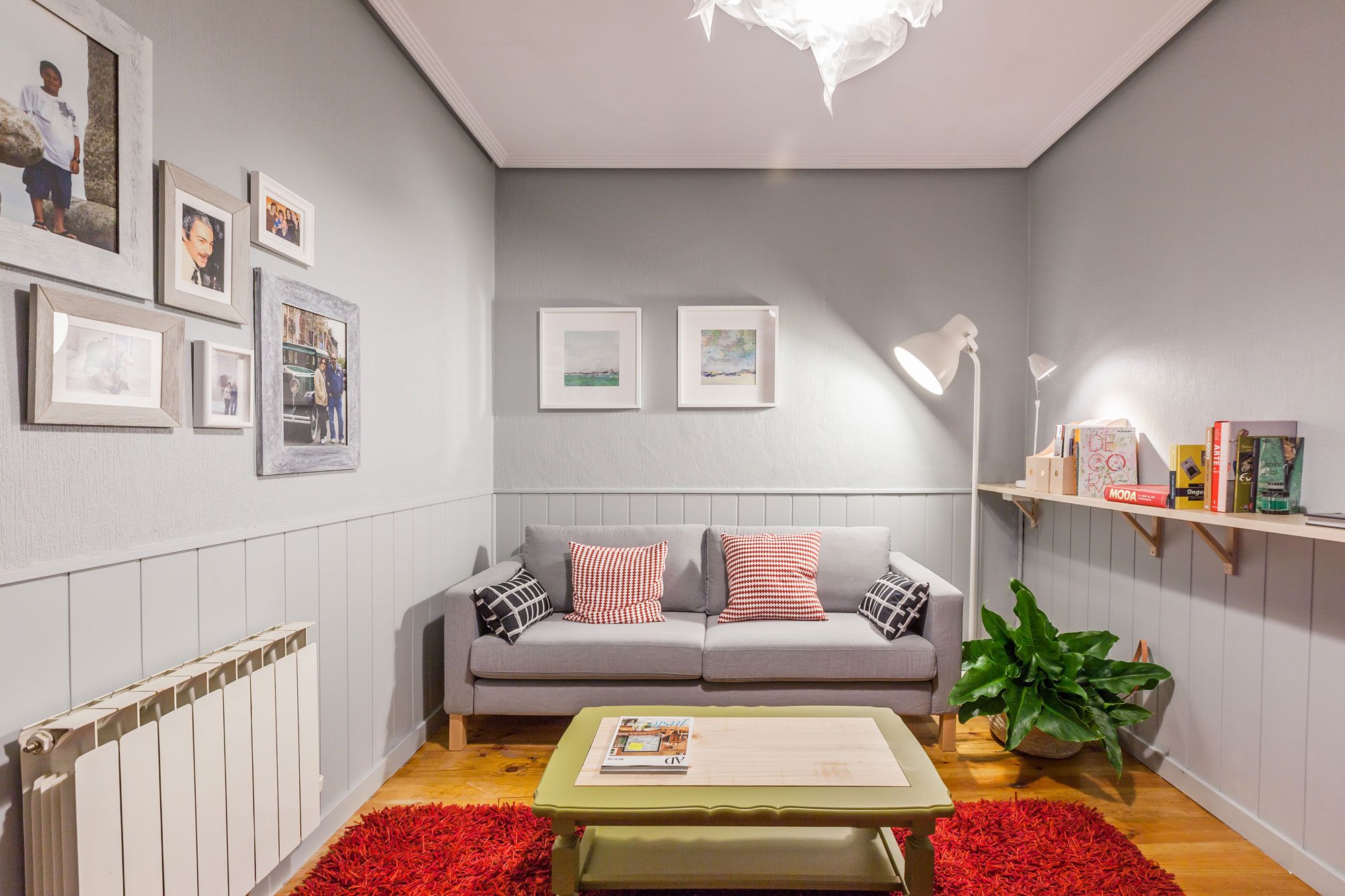 Decorar sala cálida y acogedora en gris