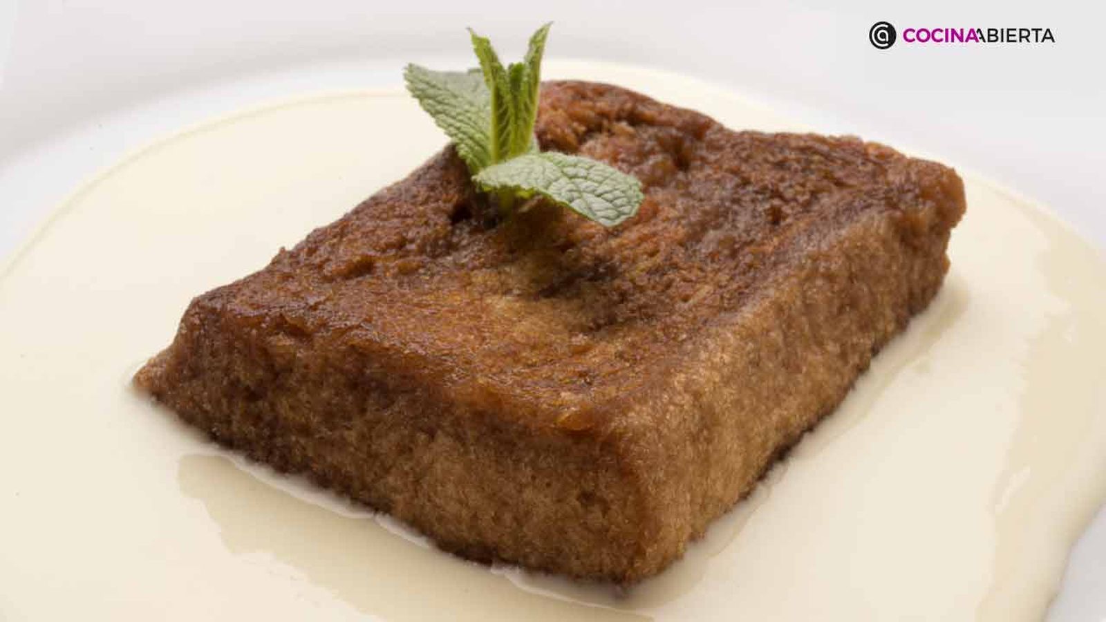 5509 2 Torrija al vino dulce con salsa de regaliz (892) xl