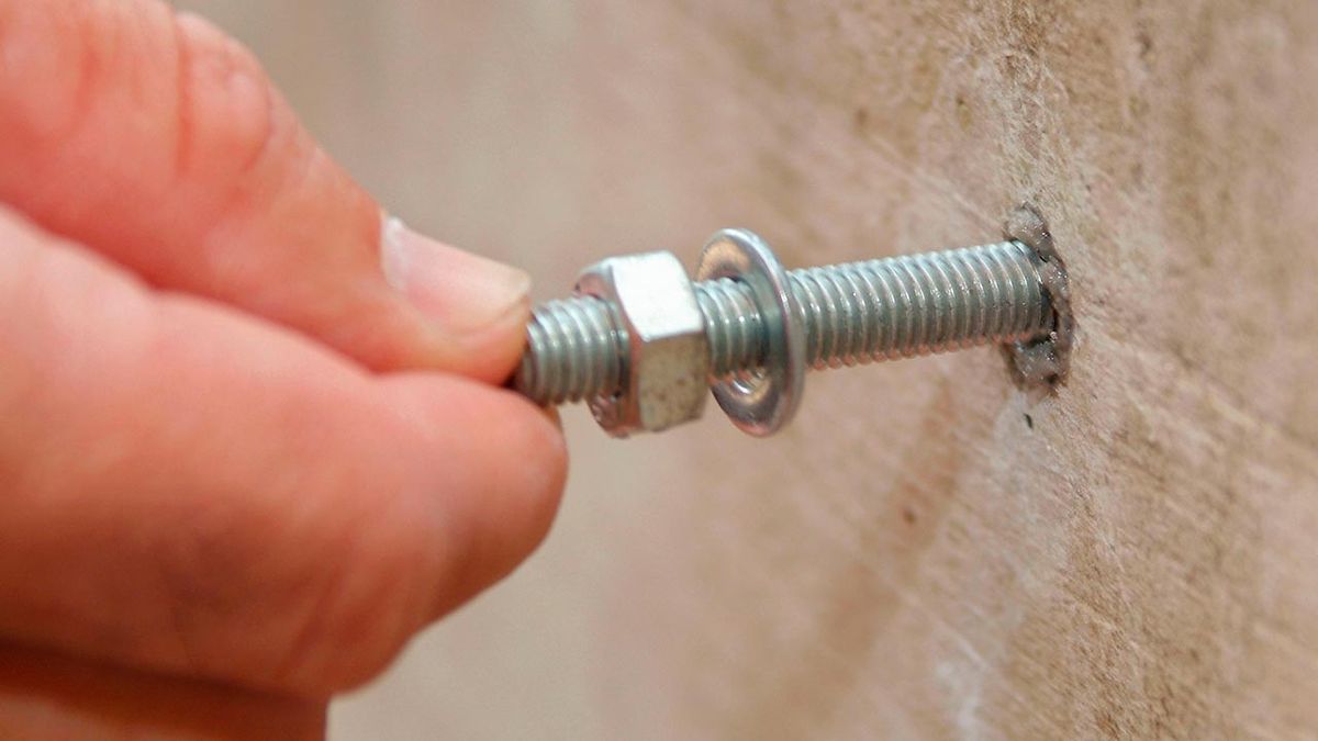 Colocación de soportes para jardineras paso 7