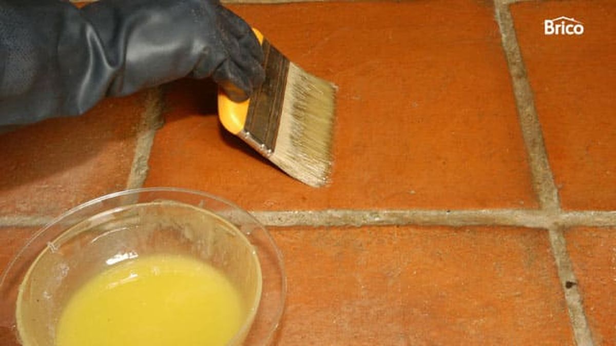 Abrillantar suelo de barro cocido natural paso 3