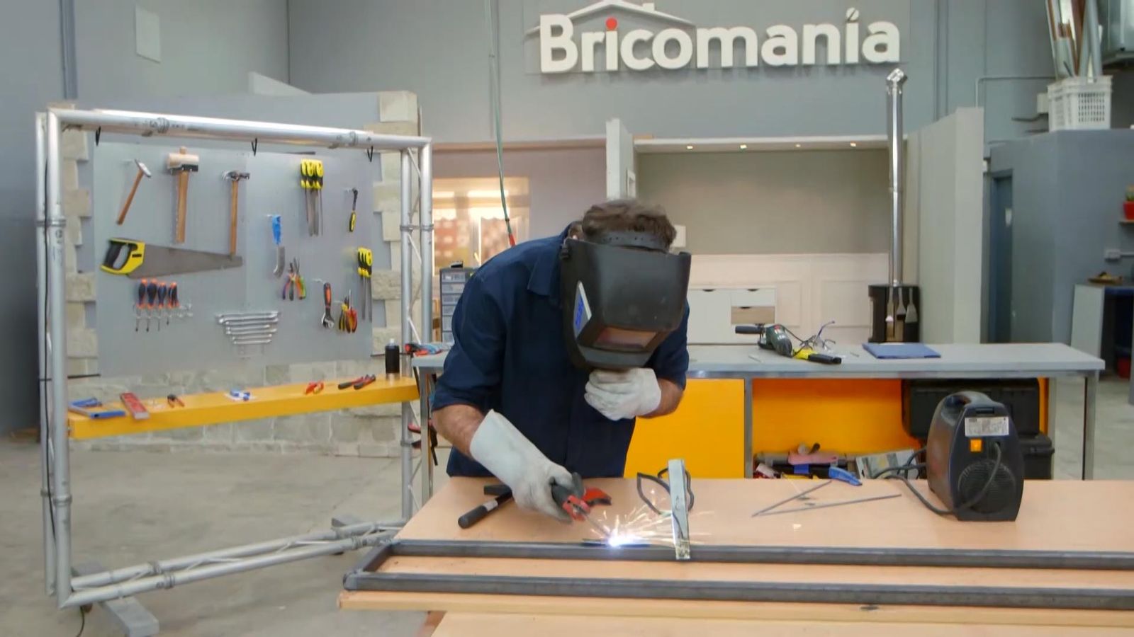 Brico 935 soldar hierro