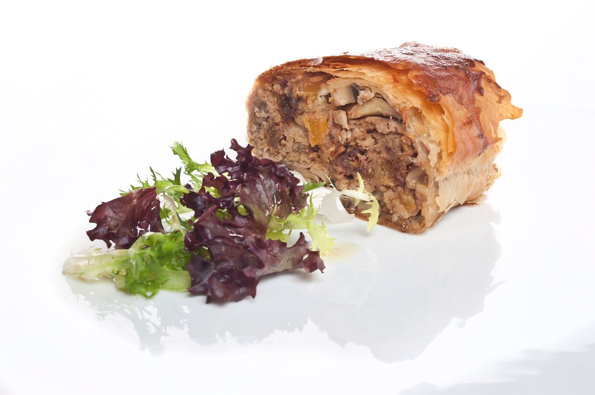 1288 Rollo de carne y champiñones con frutos secos (472) xl