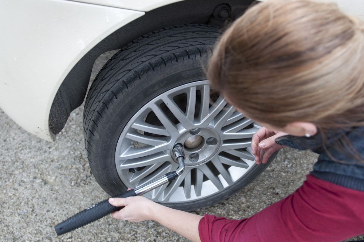 Bricomania 680 Llave de ruedas telescopica p5