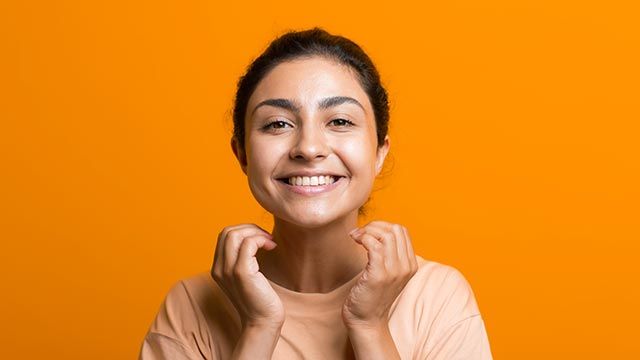 8 ejercicios de yoga facial