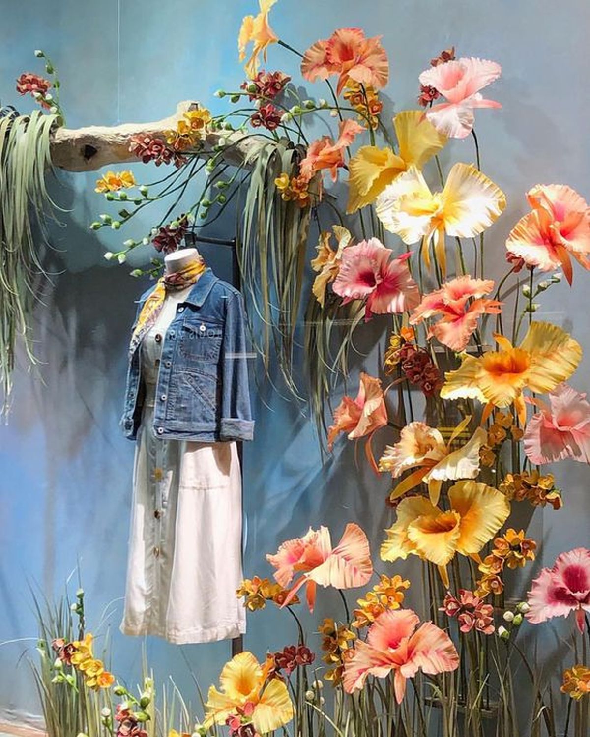 decorar escaparate primavera flores 6