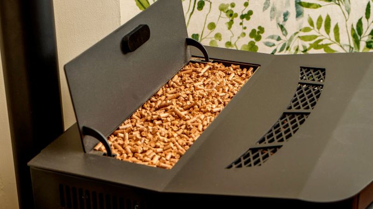 Pellets en una estufa