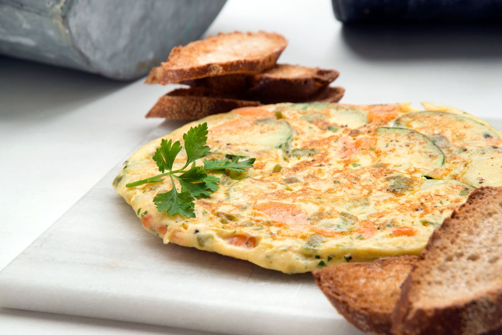 5438 1 Tortilla vegetal con pan tostado (923) xl