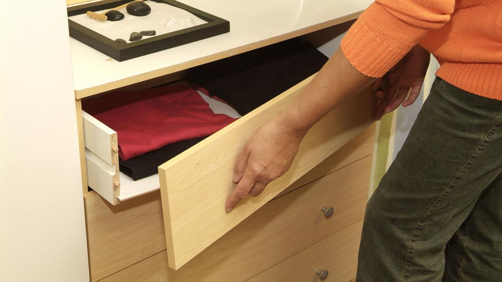 brico 0435 1 Arreglo frente cajonera xl