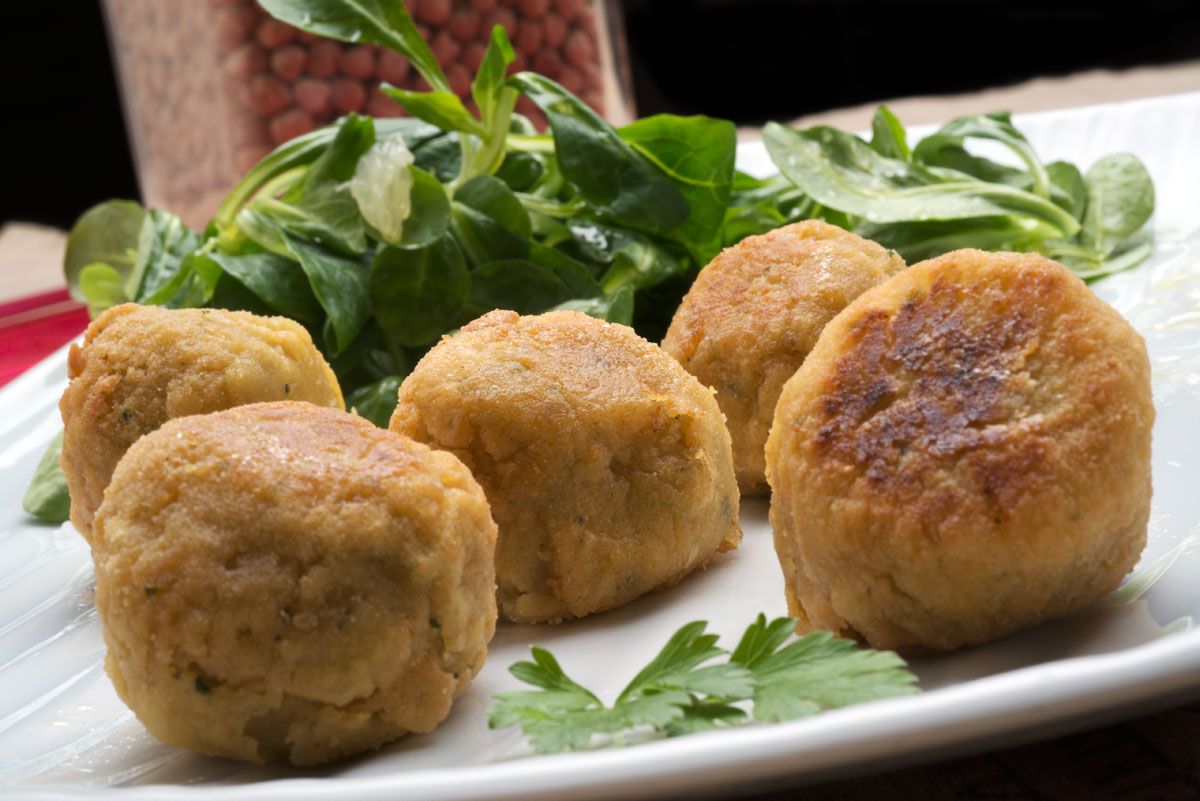 5226 Bolitas de garbanzos con mahonesa picante (611) xl