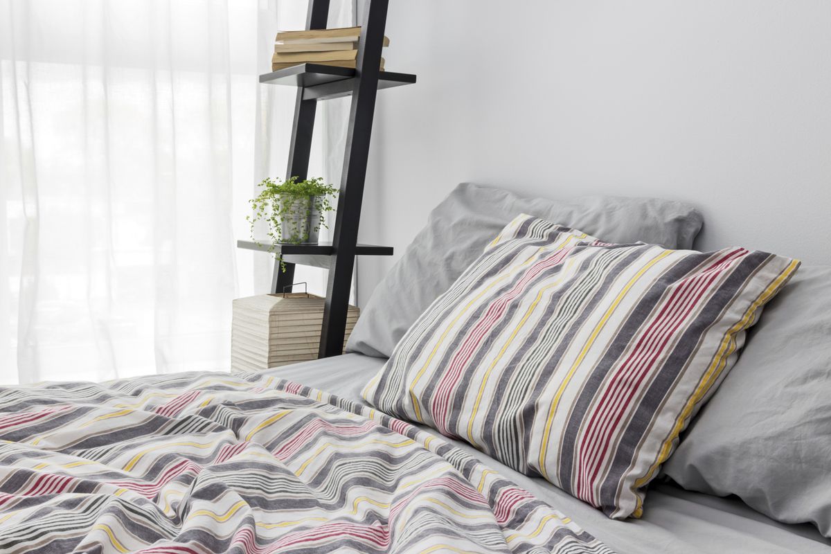 Utilizar una silla como mesilla 3