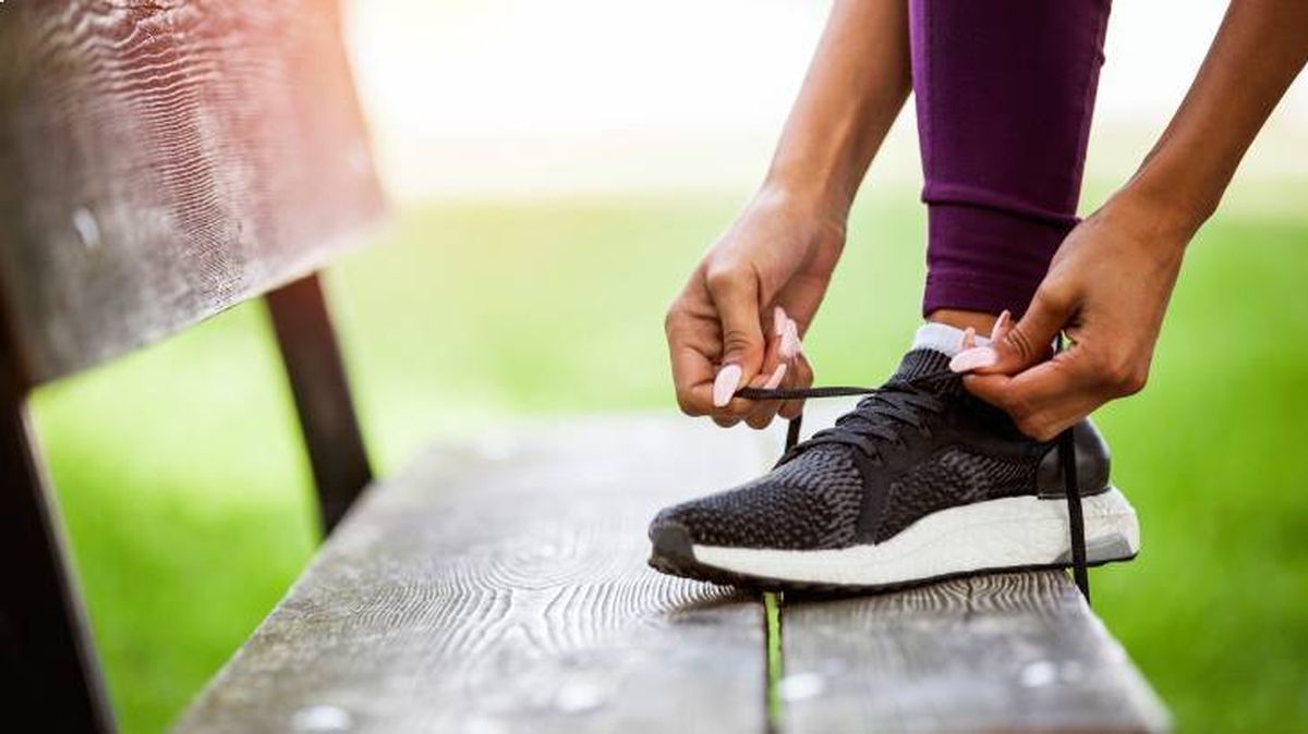 cordones zapatilla como elegir las zapatillas de deporte mas adecuadas para tus pies 1