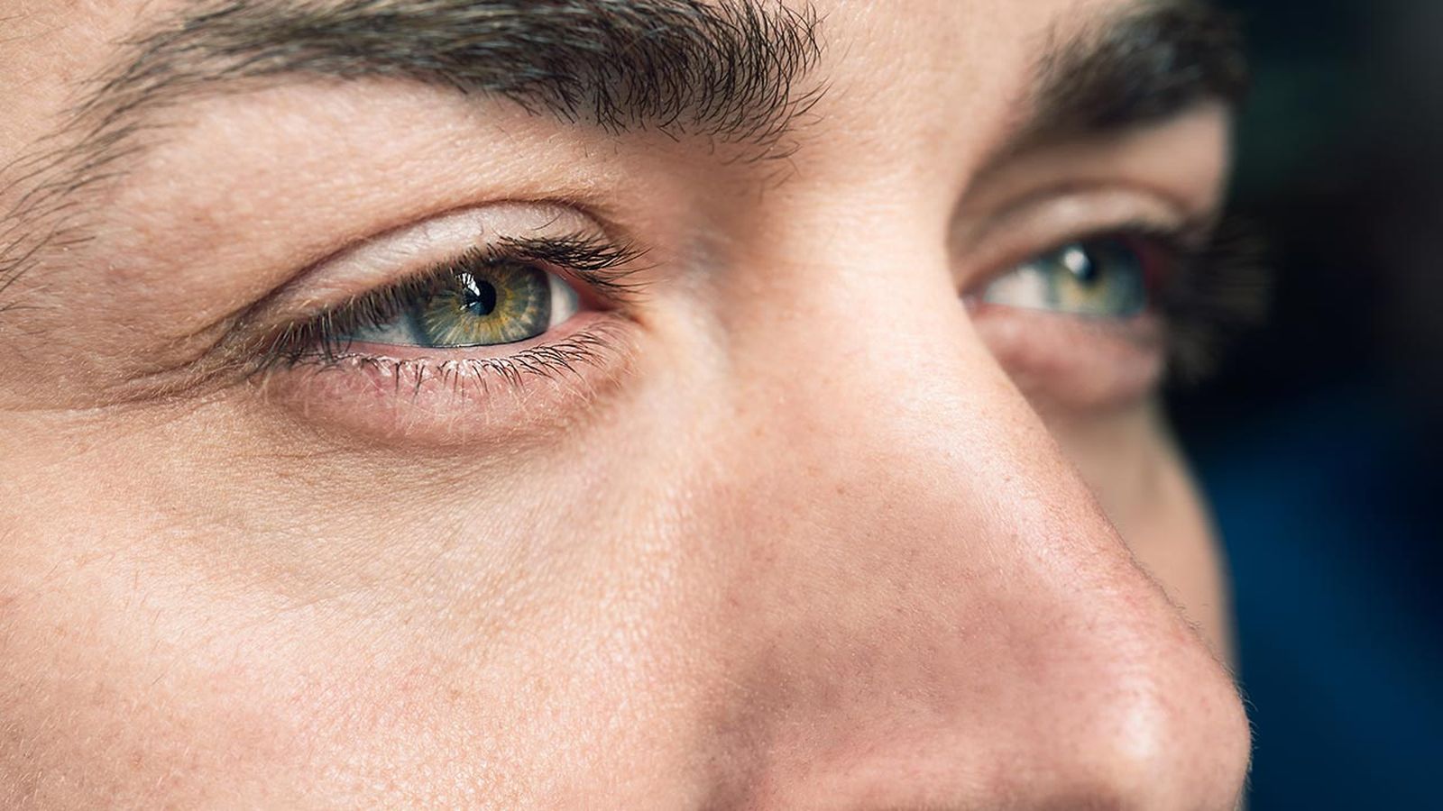 cosmetica masculina en que se diferencia