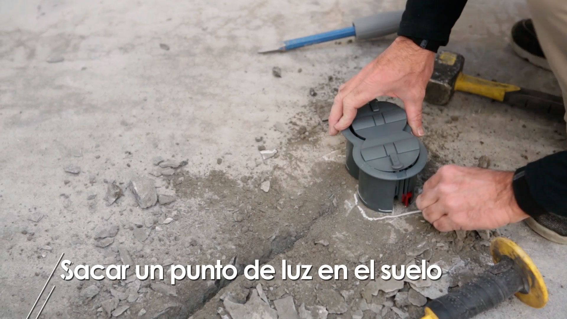 Cómo sacar un punto de luz en el suelo paso 3