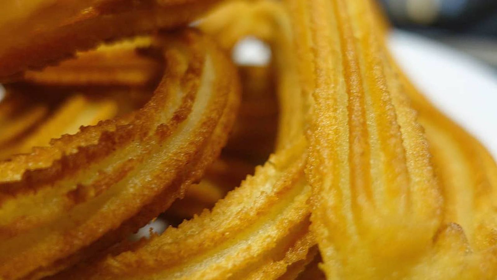 Cada día producen en torno a los 2000 churros.