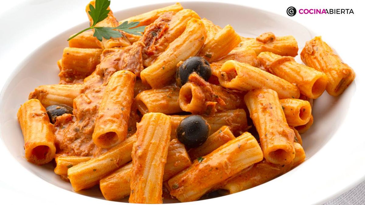 Receta de pasta rigatoni con crema de atún