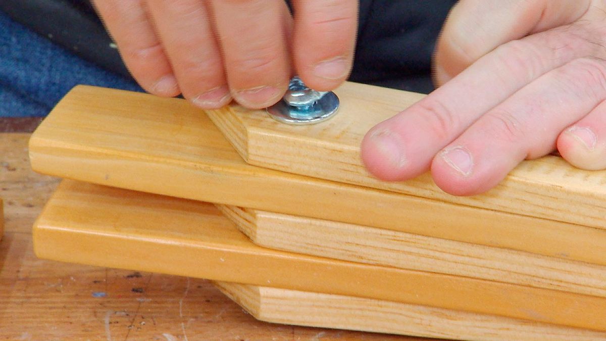 Cómo hacer una lámpara articulada paso 6