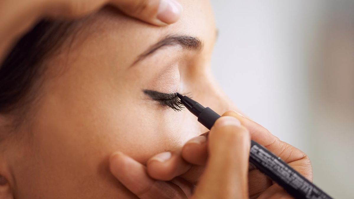 como hacer el eyeliner perfecto