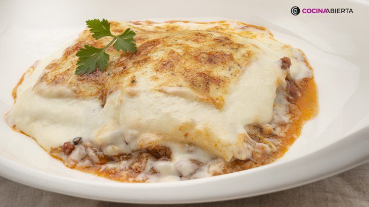 Lasaña de carne a la boloñesa, la receta tradicional