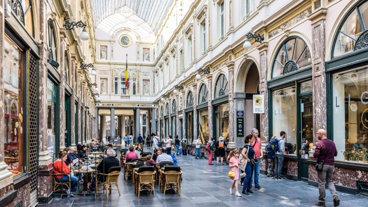 que ver en bruselas imprescindibles que no te puedes perder galleries saint hubert