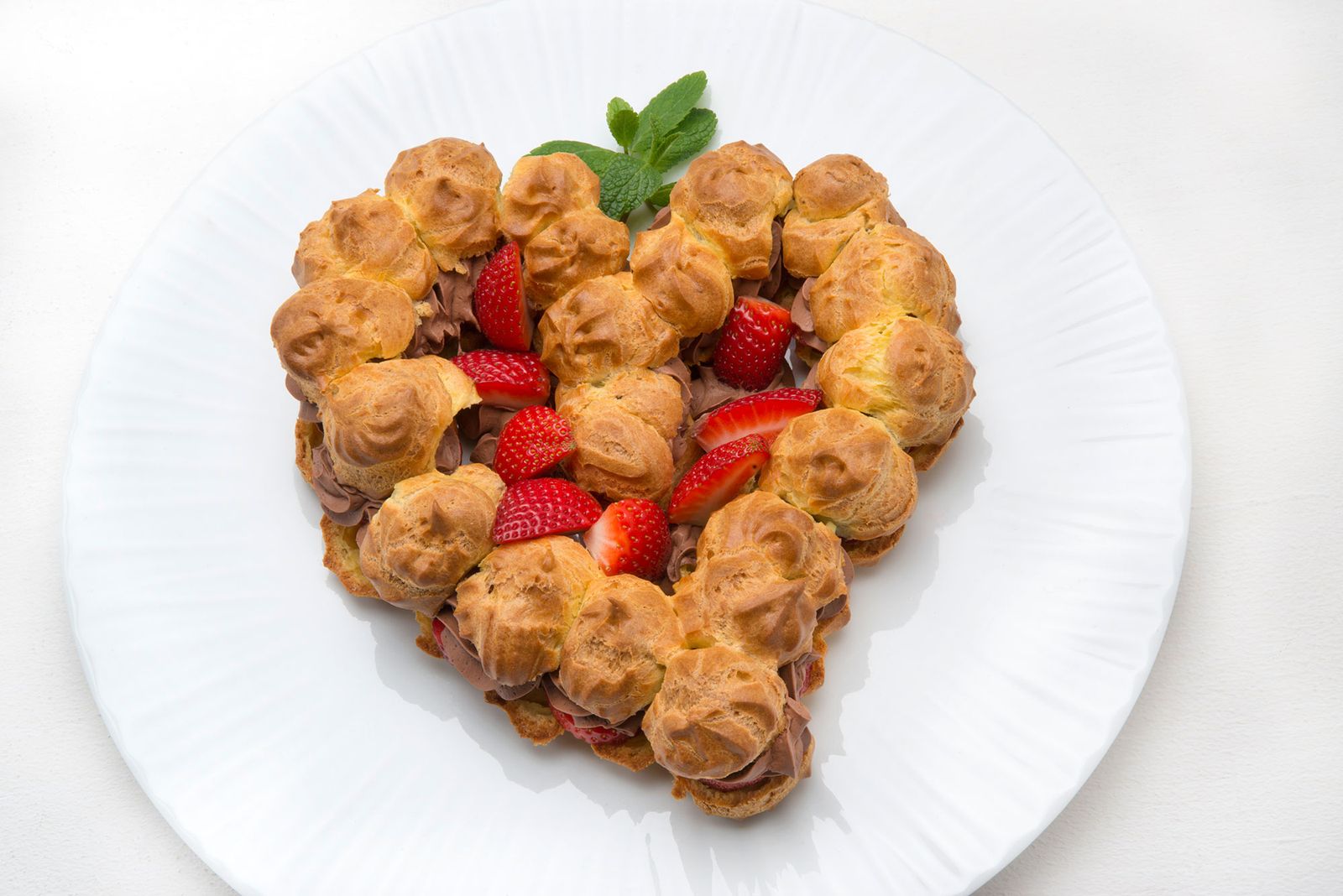 5709 2 Corazon de chocolate y fresa (1094) editorial xl