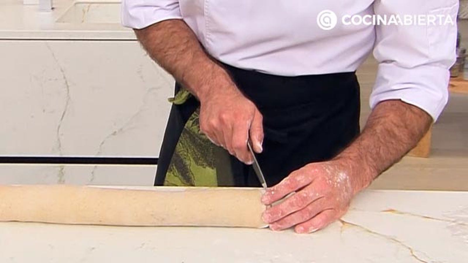rollos de canela esponjosos faciles receta joseba arguinano karl67960321 paso5