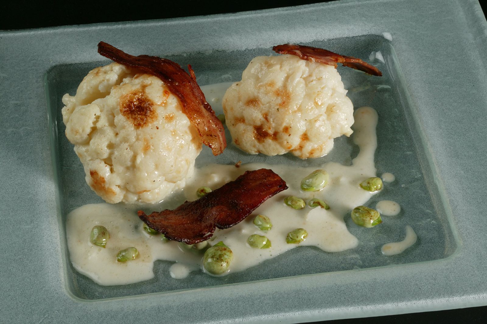 Coliflor con salsa de queso