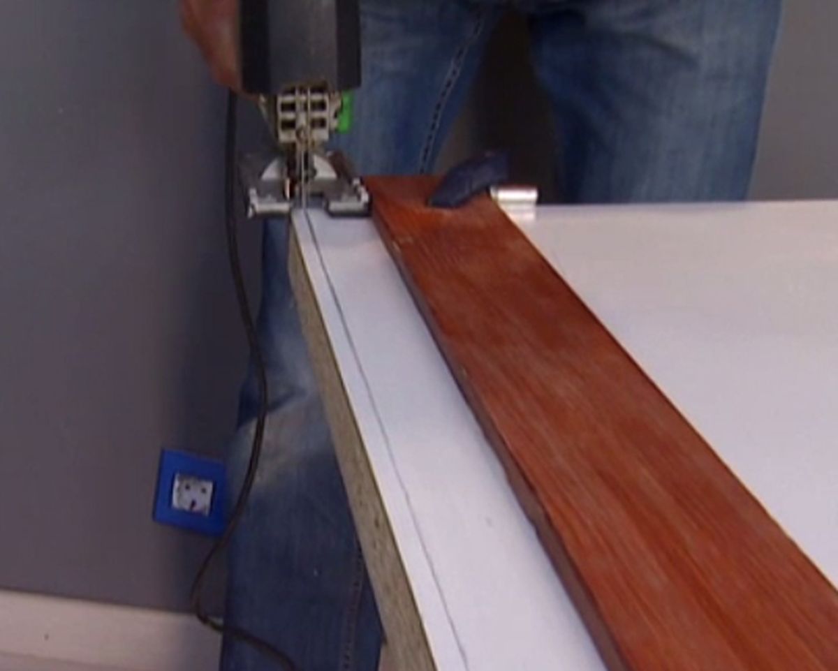 Paso 3   Cortar jambas y puertas para colocar un suelo nuevo