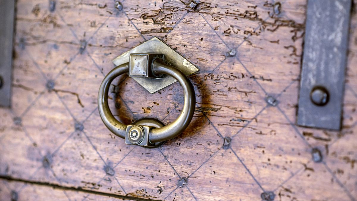 restaurar mueble clasico tiradores