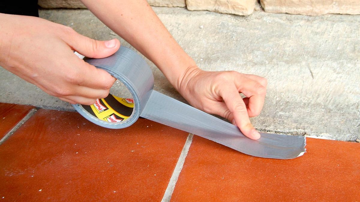 brico 0502 2 arreglo grieta suelo exterior paso 3