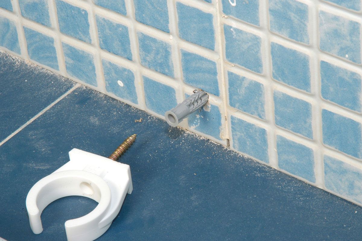 Como instalar un triturador sanitario paso 6