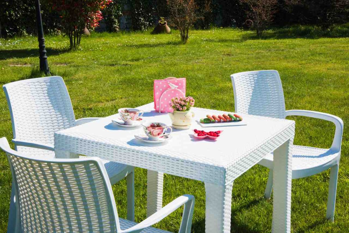 Mobiliario de jardín impecable