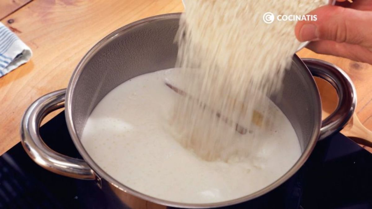 Agregamos el arroz a la leche